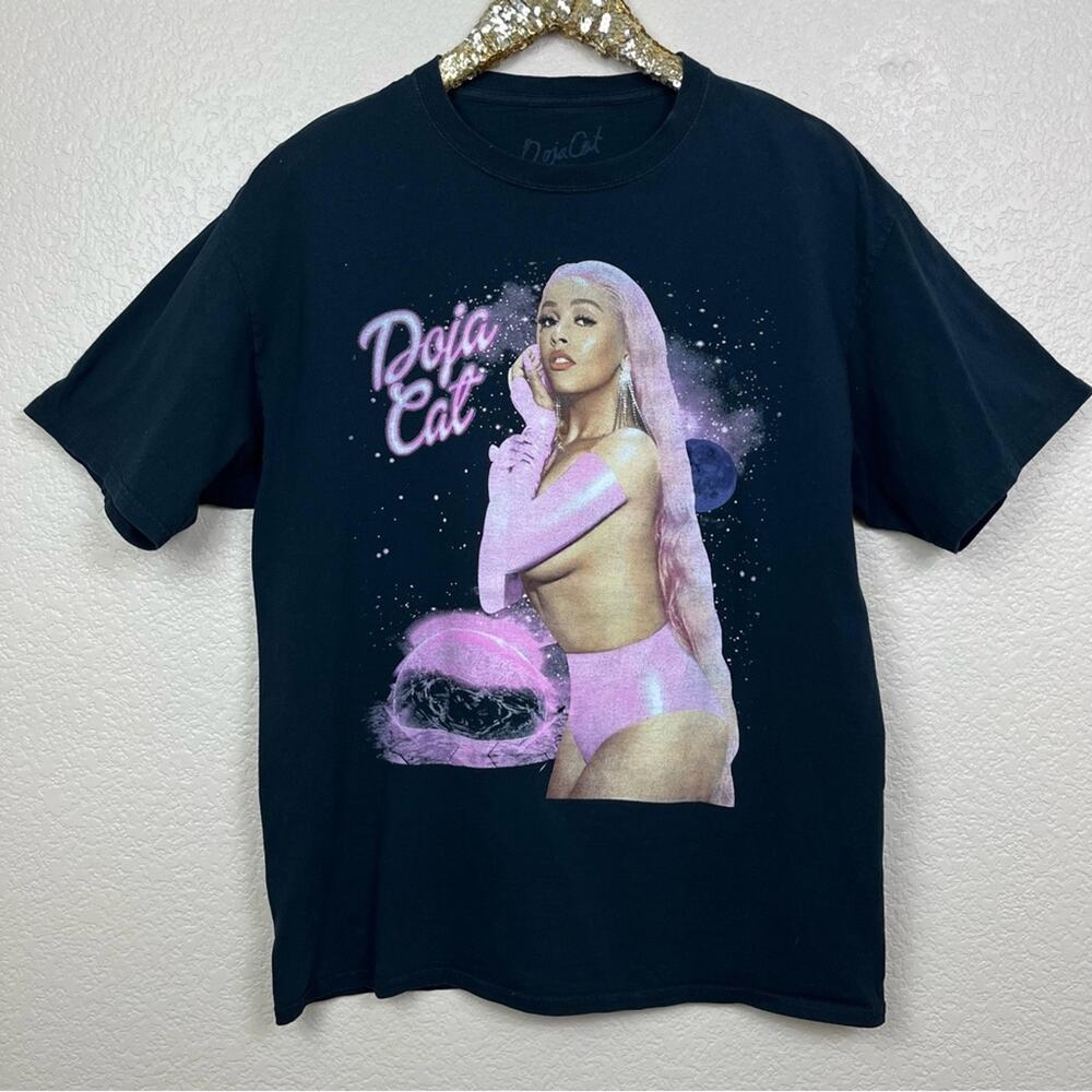 Hot Topic • Doja Cat Boyfriend Fit Girls T-Shirt